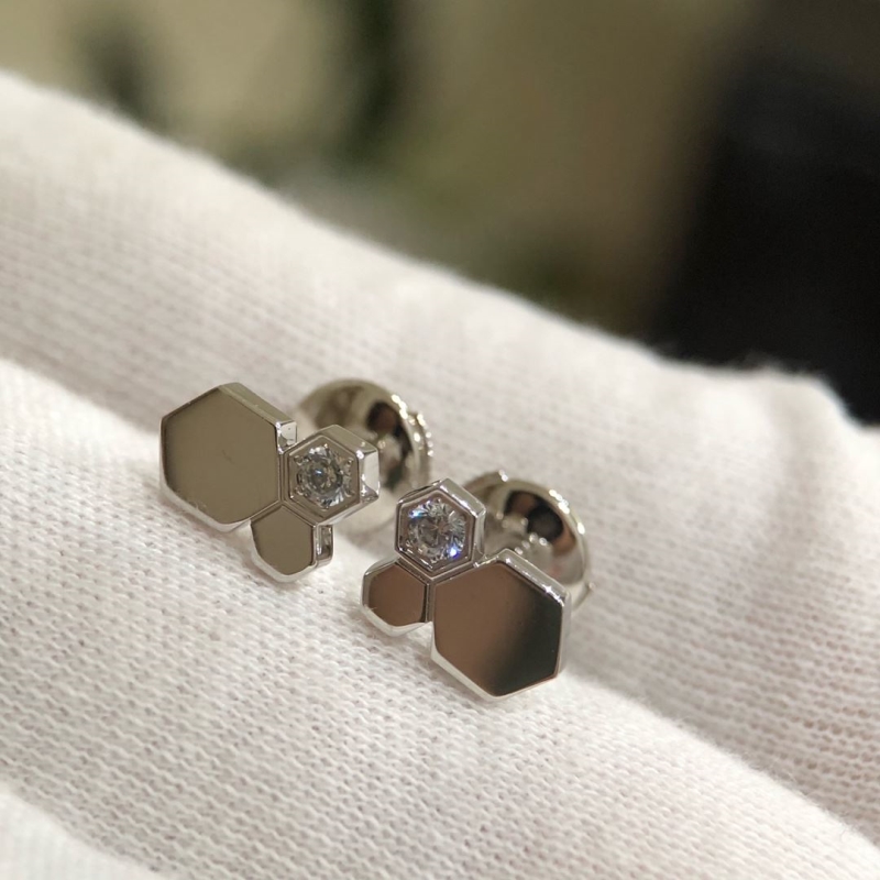 CHAUMET